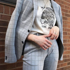 Meet your Posher, Evelyne